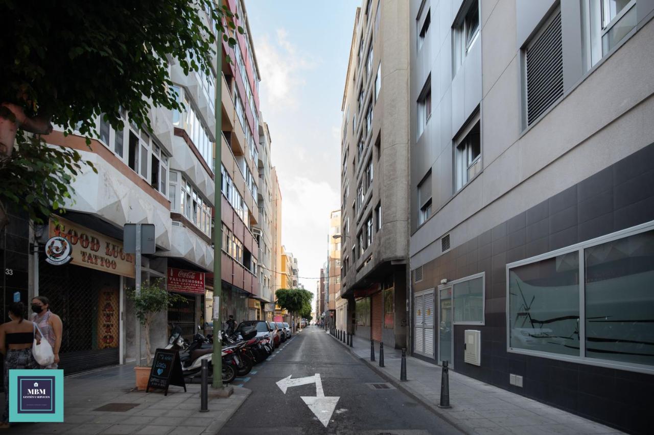 Maria Rosa Urban & Las Palmas